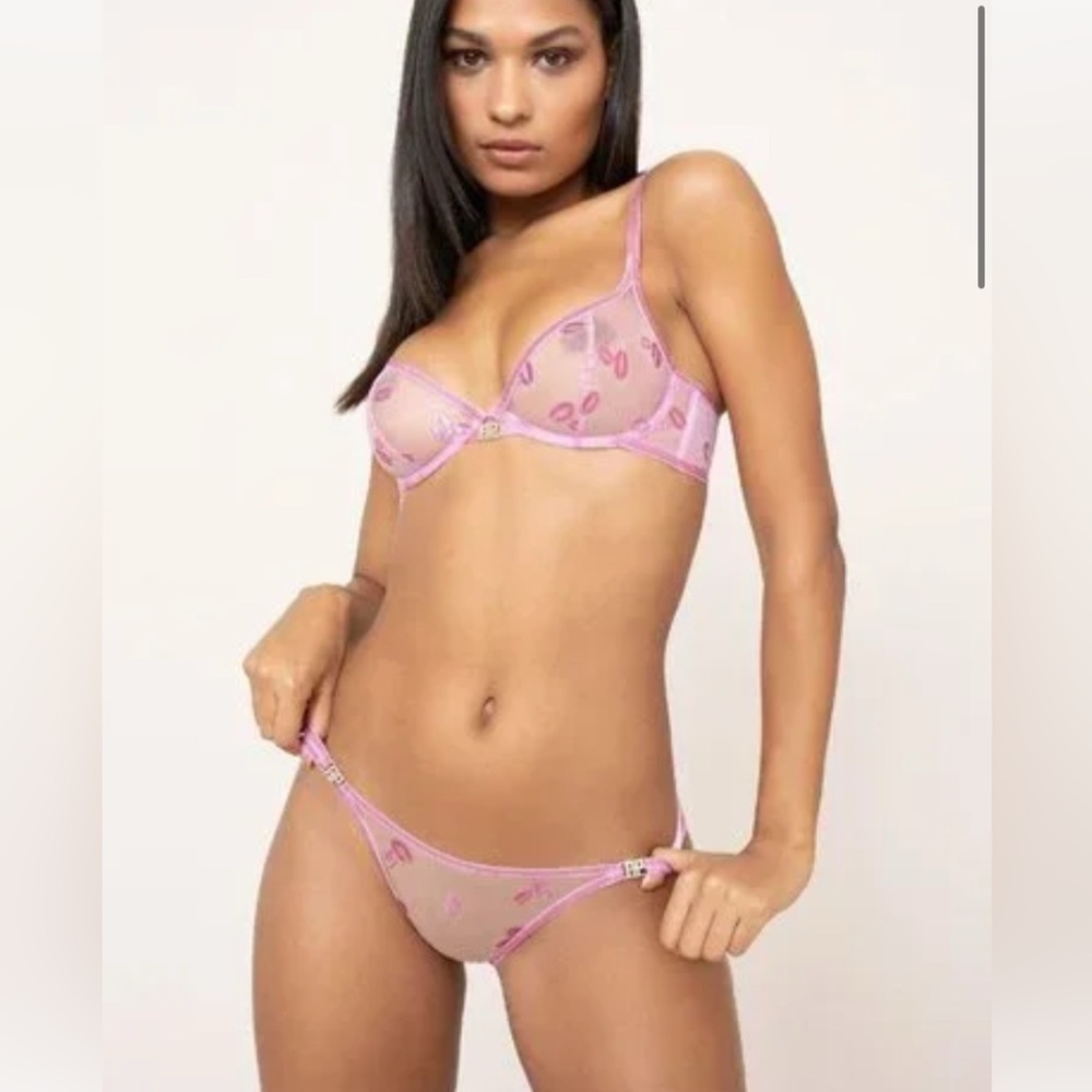 Beautiful AGENT PROVOCATEUR Jem pink lingerie set